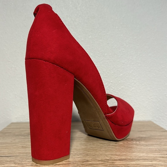 American Rag Women’s Areeta Open Toe Ankle Strap Classic Pumps Red - Picture 5 of 7